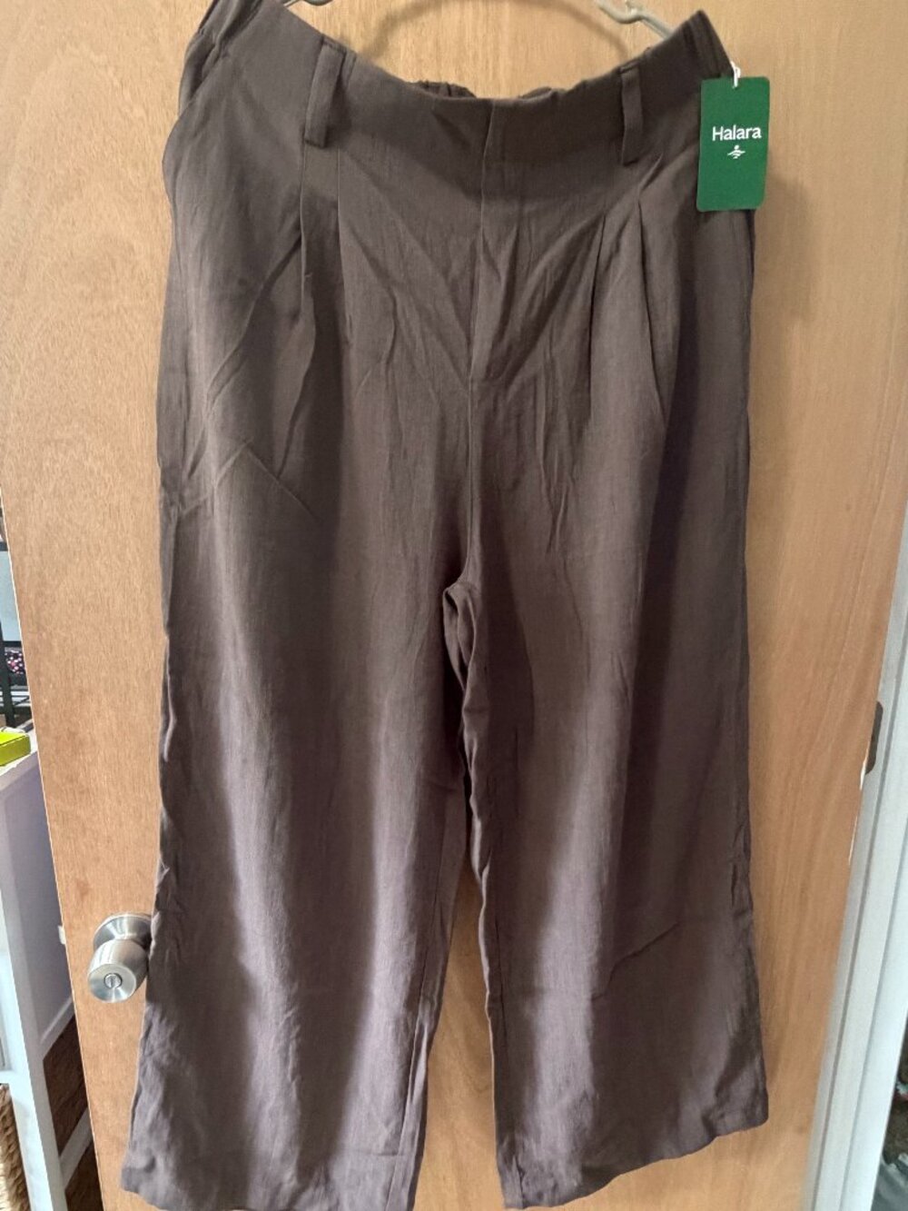 Halara, Large regular, brown